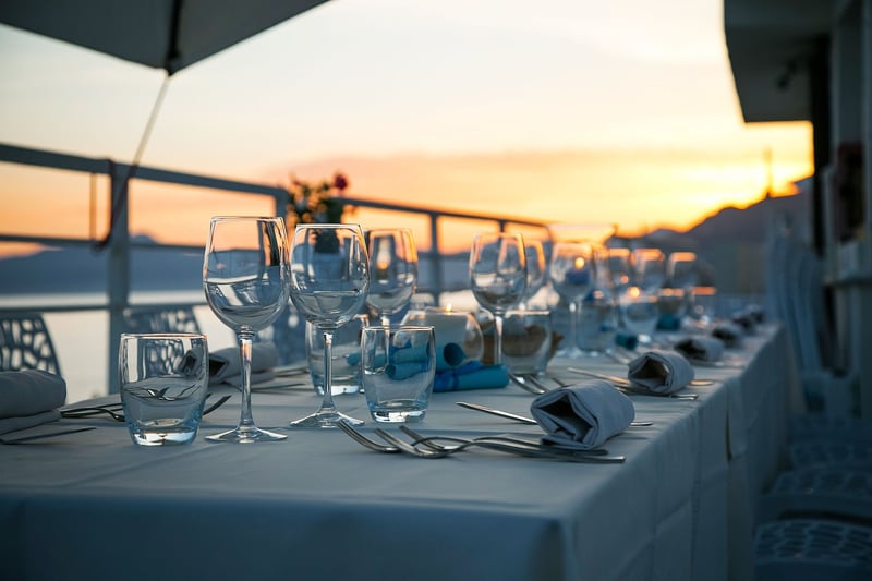 elegant table setting